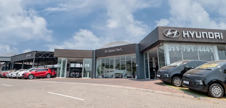 Motus Dealership Hyundai Strijdom Park 2 768x367